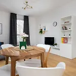 Bora-komorowskiego By Solarento Apartamento Varsóvia