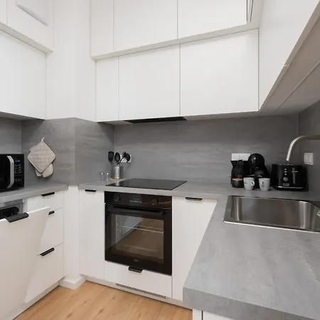 Bora-komorowskiego By Solarento Apartment