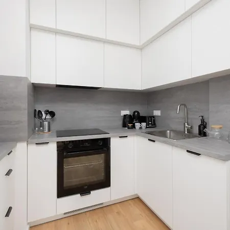 Apartment Bora-komorowskiego By Solarento Warsaw