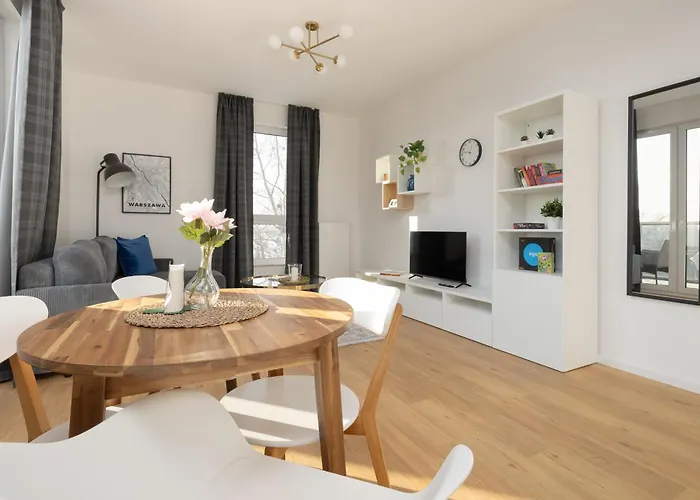 Bora-komorowskiego By Solarento Apartment Warsaw