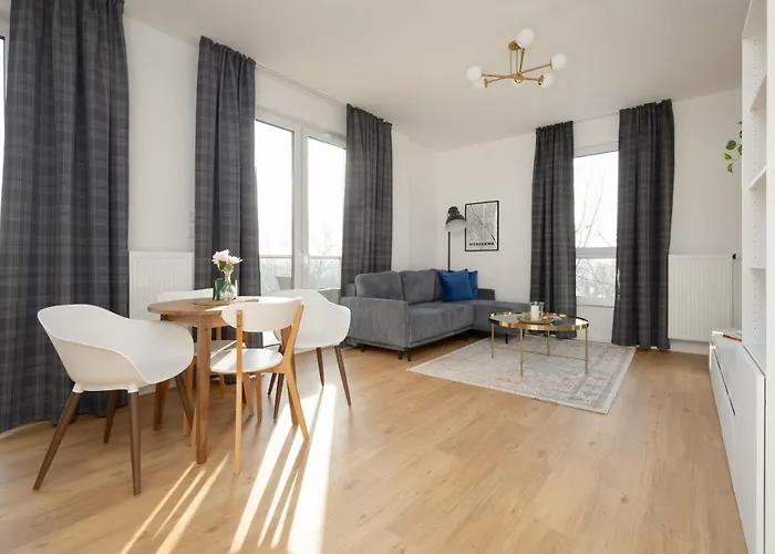 Bora-komorowskiego By Solarento *