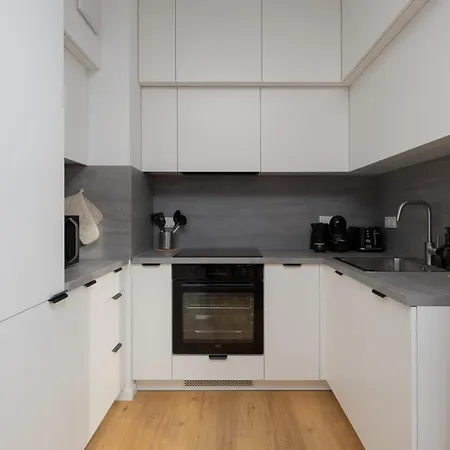 Bora-komorowskiego By Solarento *